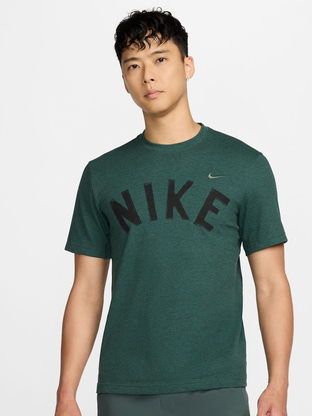 

Nike Men Primary Swoosh Dri-FIT Versatile Top, Green