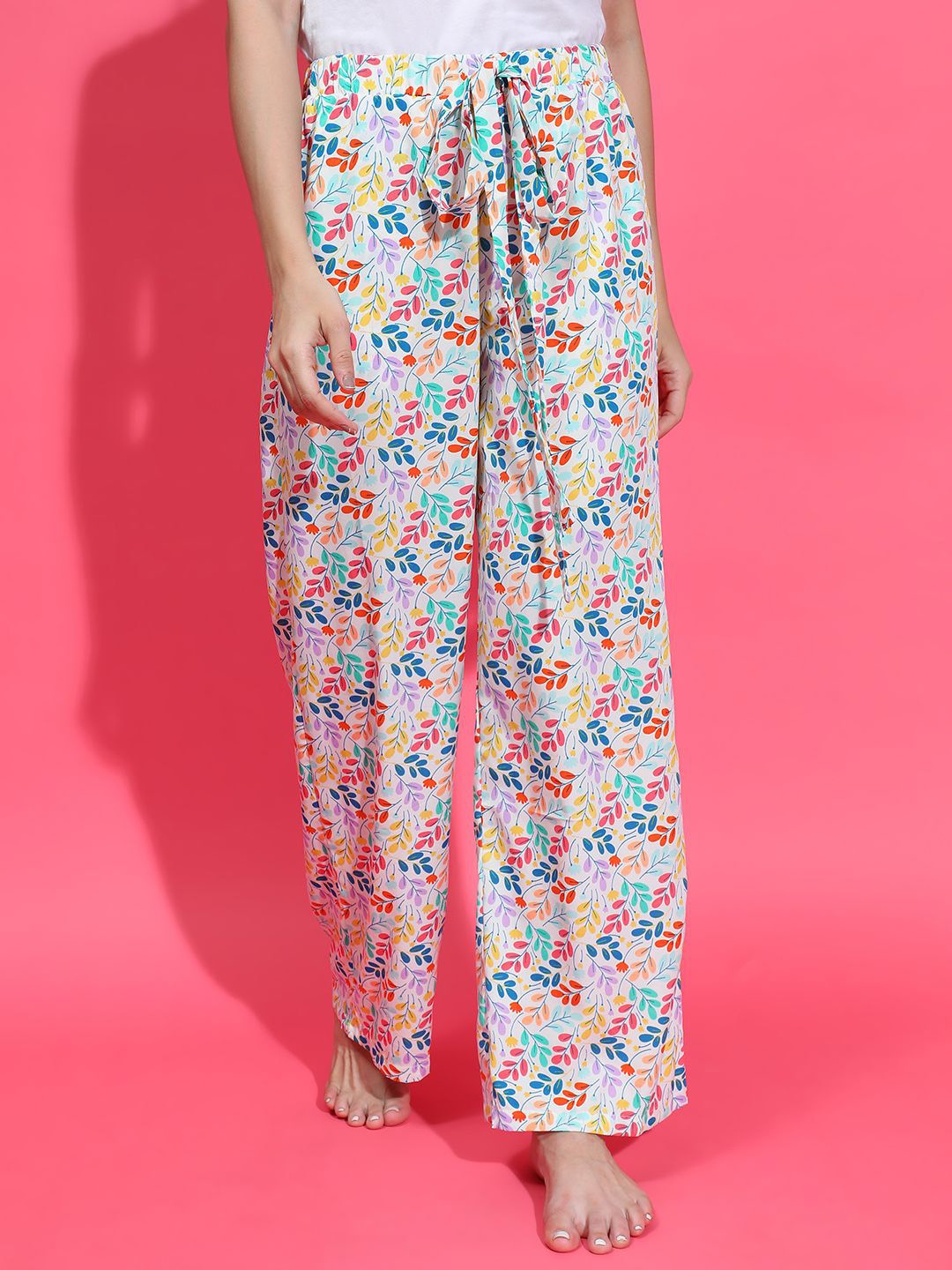 

Oxolloxo Women Printed Mid-Rise Lounge Pants, White