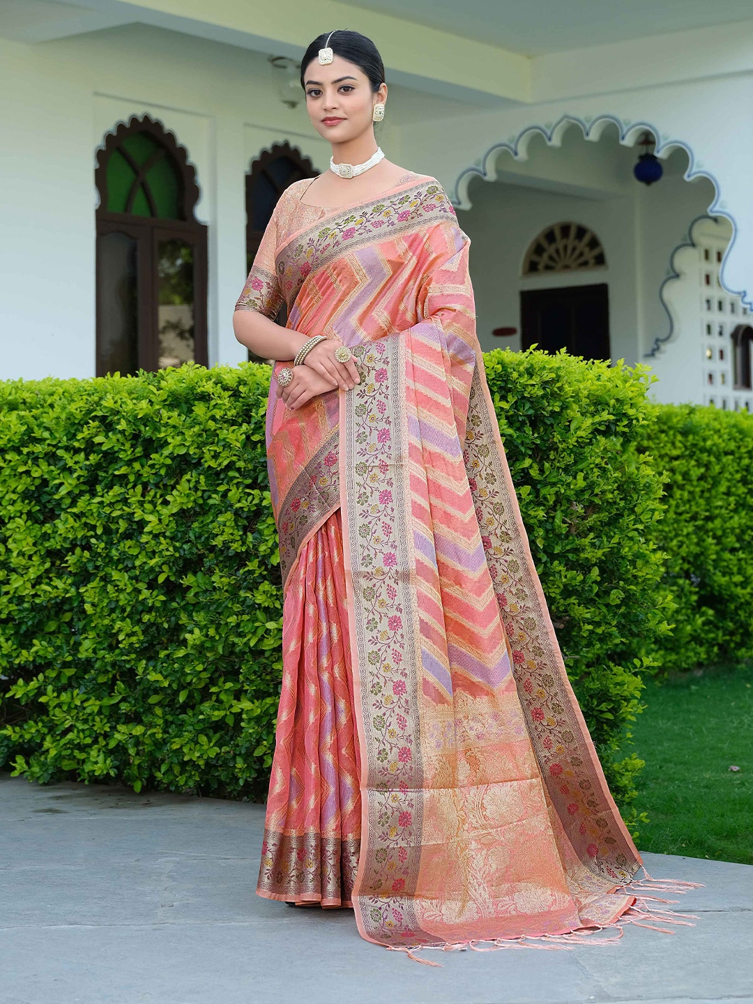 

HEER FASHION Woven Design Zari Organza Banarasi Saree, Pink
