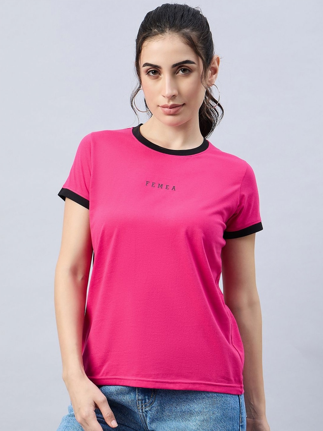 

FEMEA Women Solid Round Neck Relaxed Fit T-shirt, Fuchsia
