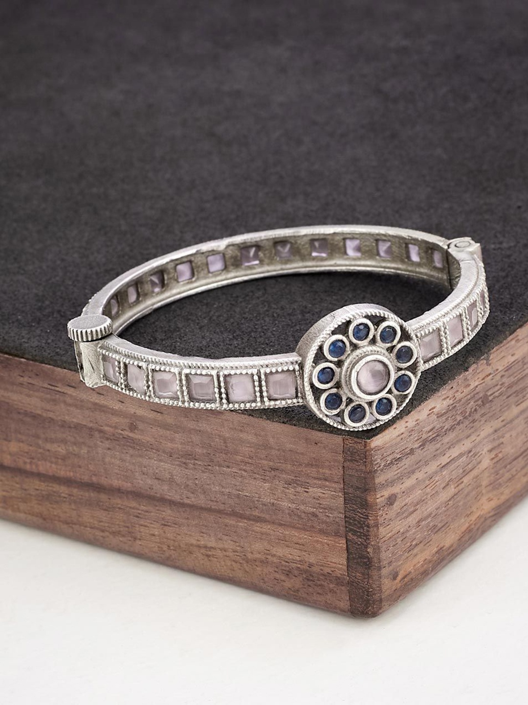 

Fabindia Stones Studded Openable Bangle, Silver