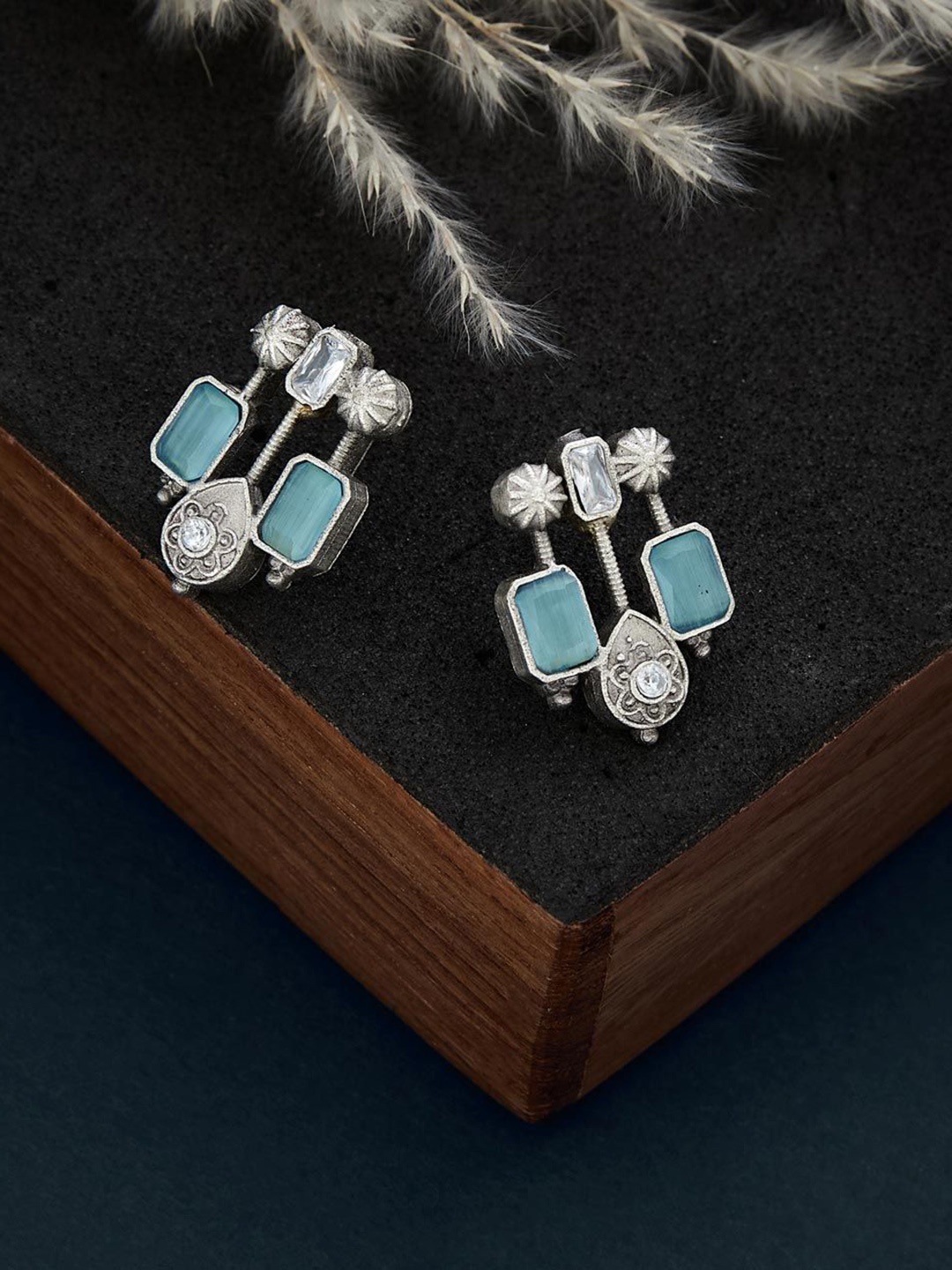 

Fabindia Stones Studded Contemporary Studs Earrings, Silver