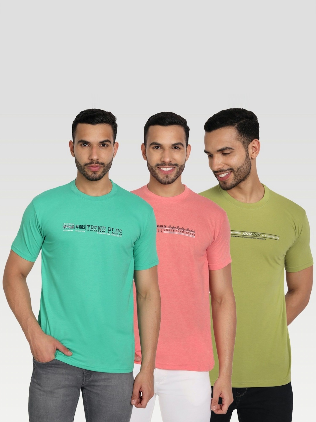 ZEFFIT Men Typography 3 V-Neck Pockets T-shirt, Multi