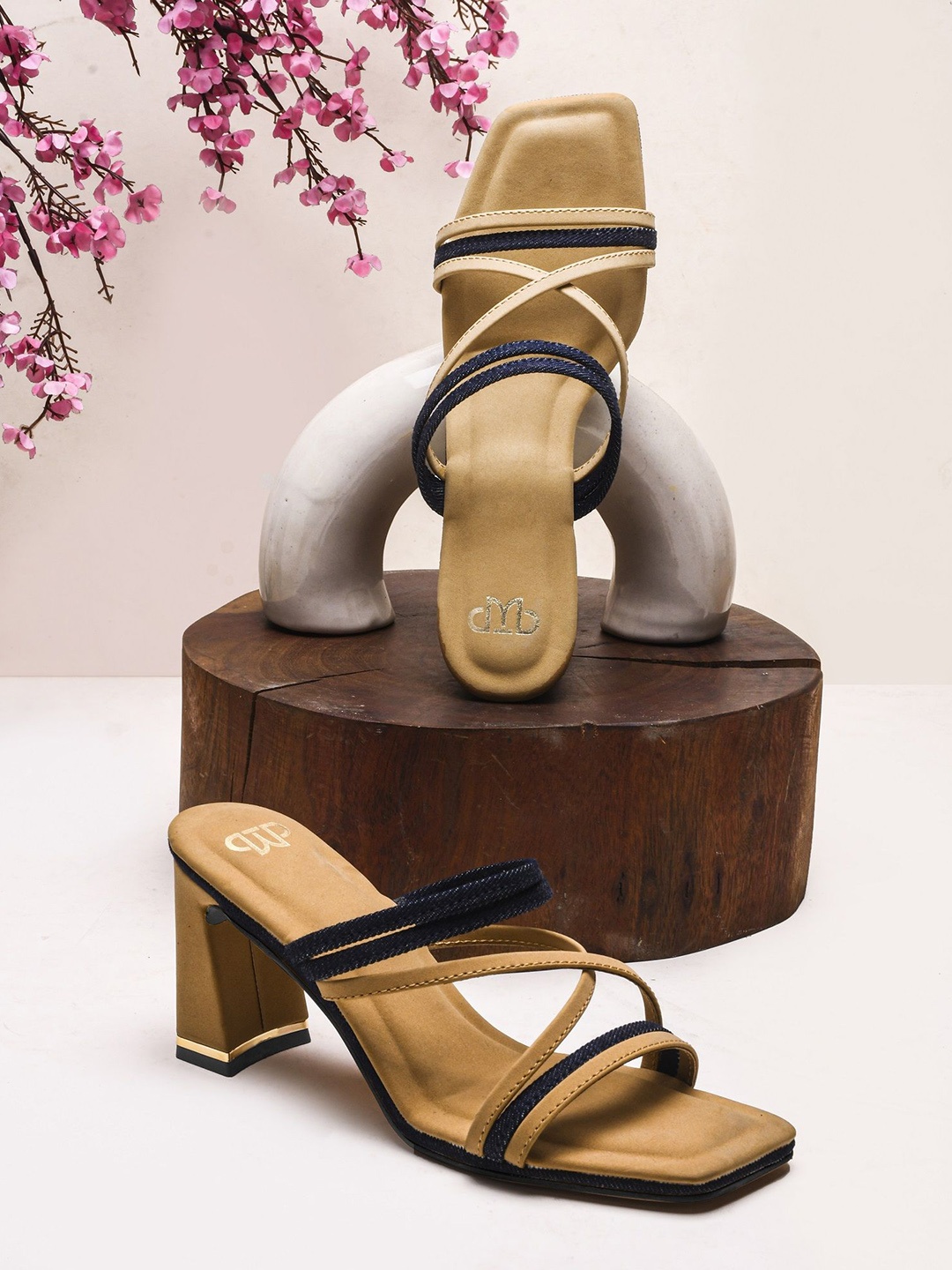 

THE WHITE POLE Women Block Heel Sandals, Tan