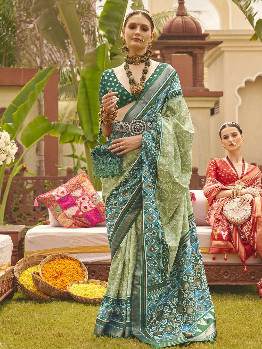 elora Zari Woven Border Ethnic Printed Saree, Green
