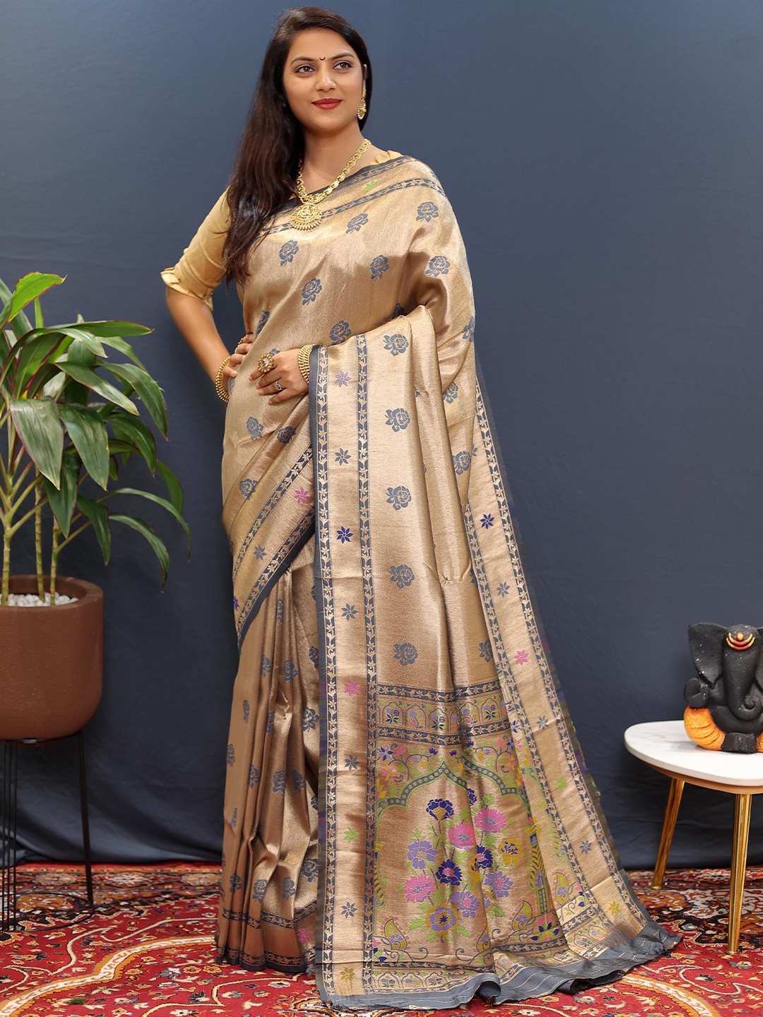 

Mitera Ethnic Motif Zari Woven Paithani Saree, Gold