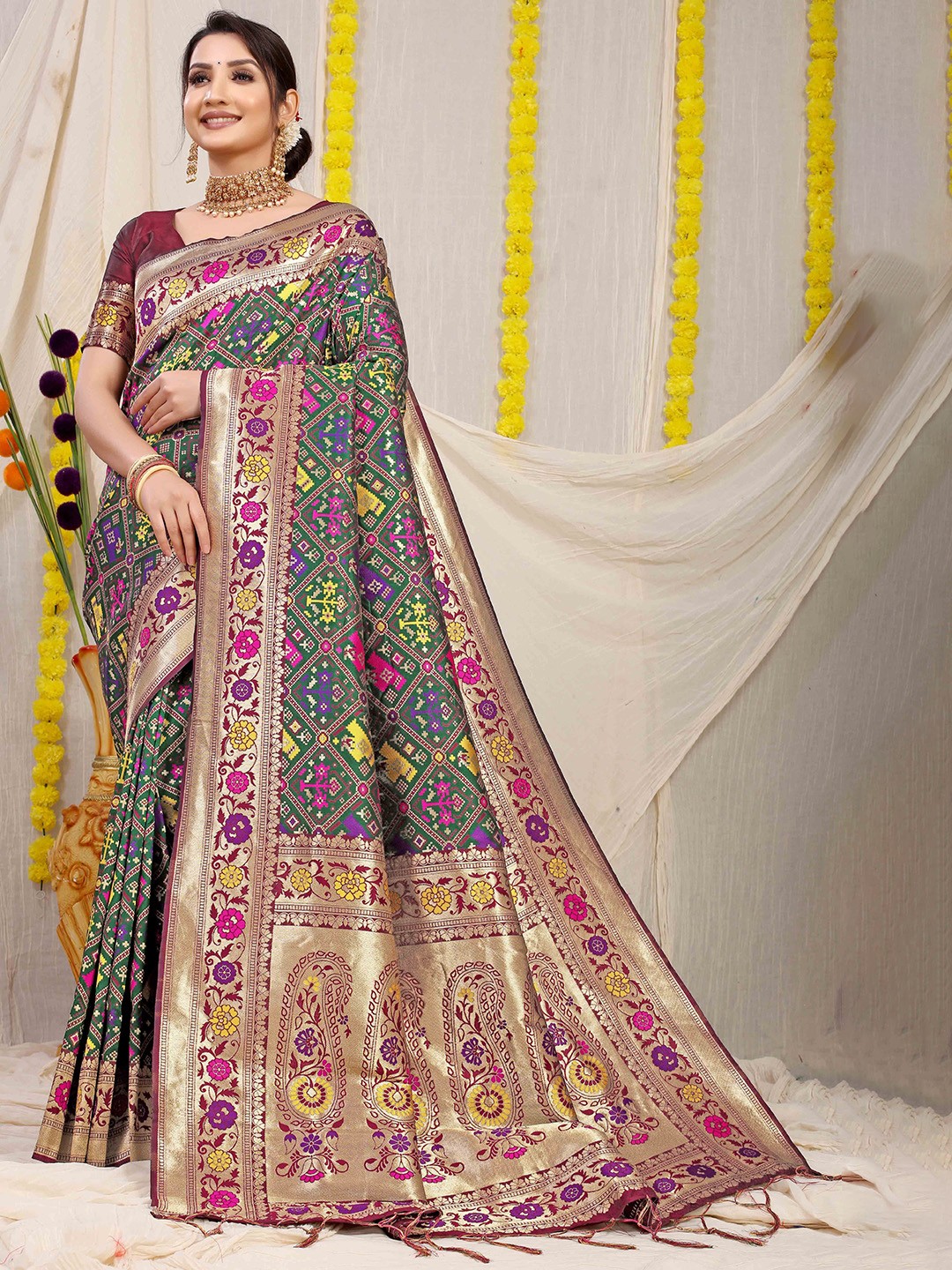 

Mitera Paisley Zari Patola Saree, Green