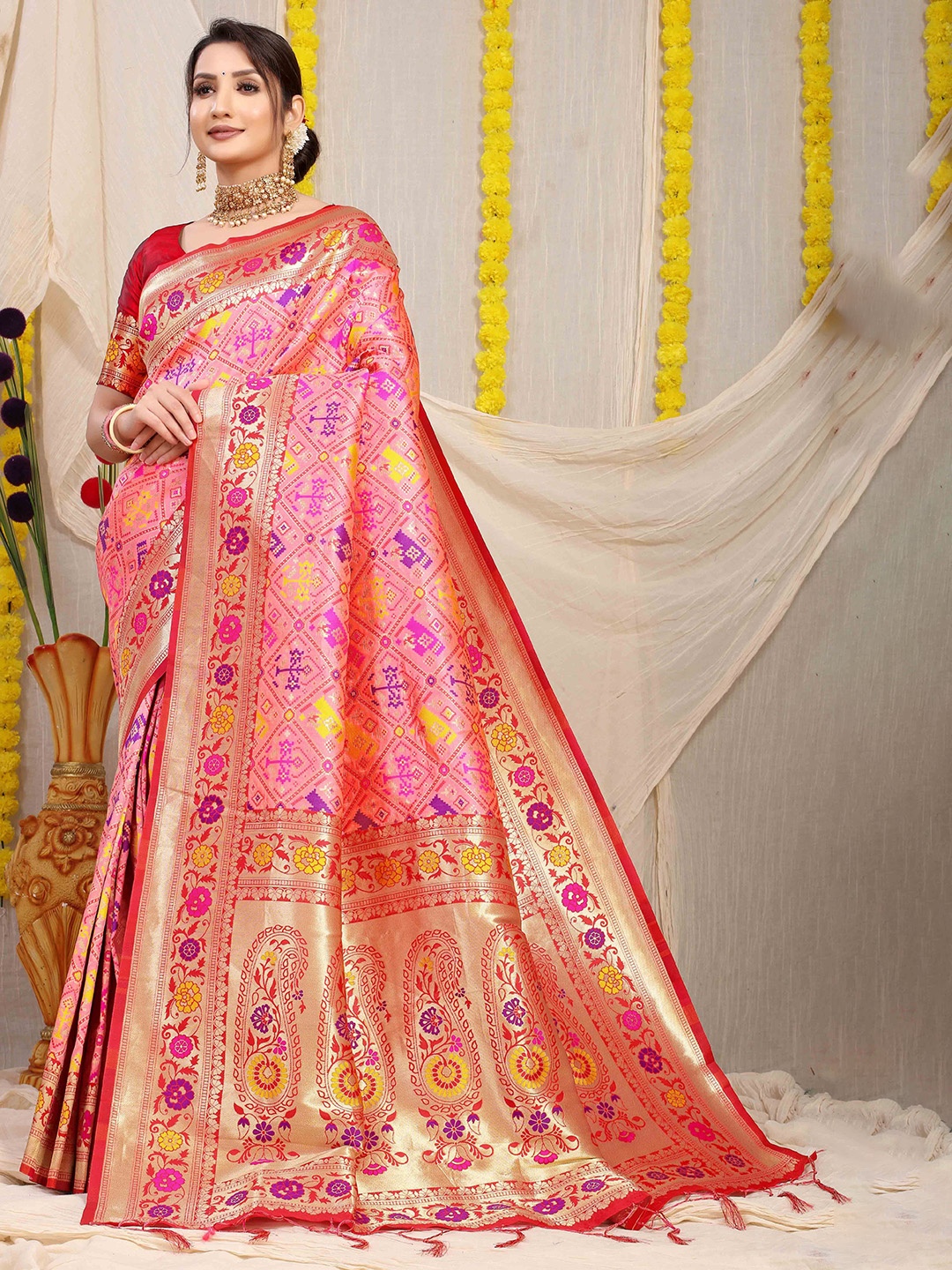 

Mitera Ethnic Motifs Zari Patola Saree, Peach