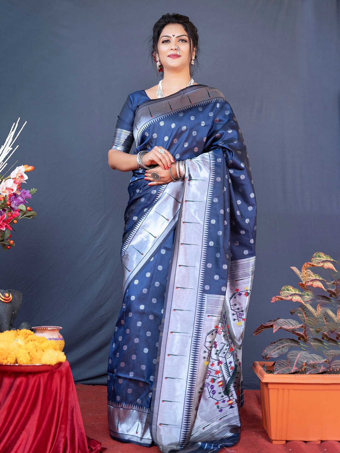 

Mitera Ethnic Motifs Zari Paithani Saree, Navy blue