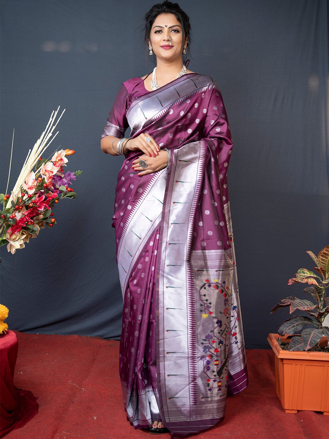 

Mitera Ethnic Motif Zari Woven Paithani Saree, Magenta