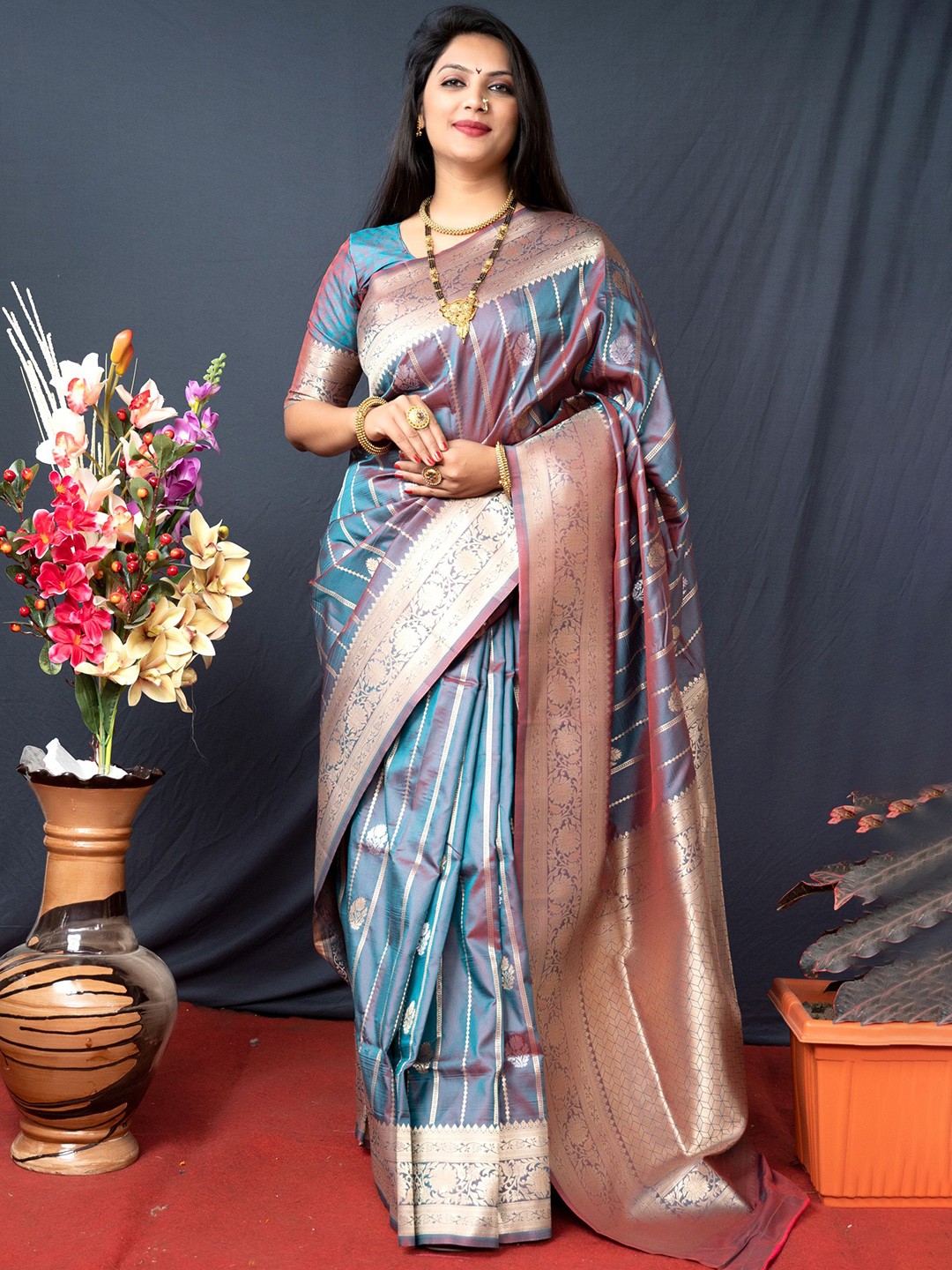

Mitera Woven Design Zari Kanjeevaram Saree, Teal