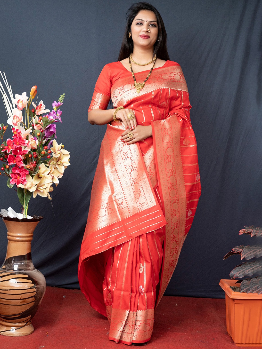 

Mitera Woven Design Zari Kanjeevaram Saree, Red