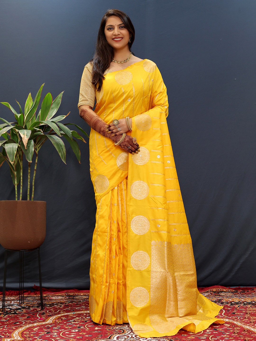 

Mitera Woven Design Zari Banarasi Saree, Yellow