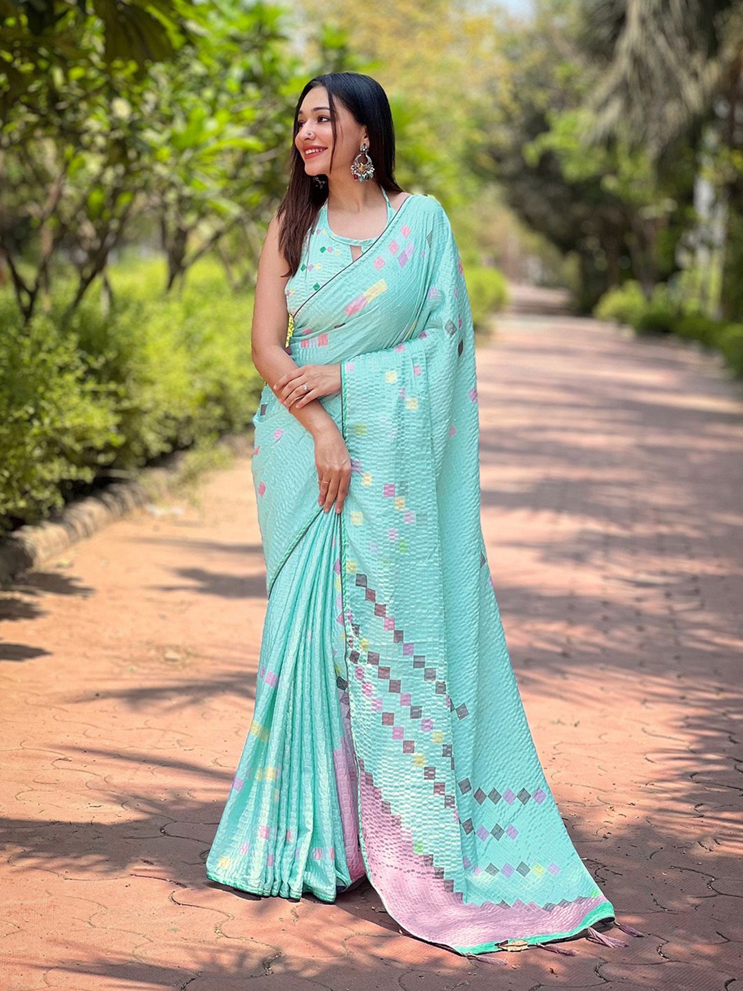 

Ishin Sequinned Striped Design Tassel Saree, Sea green