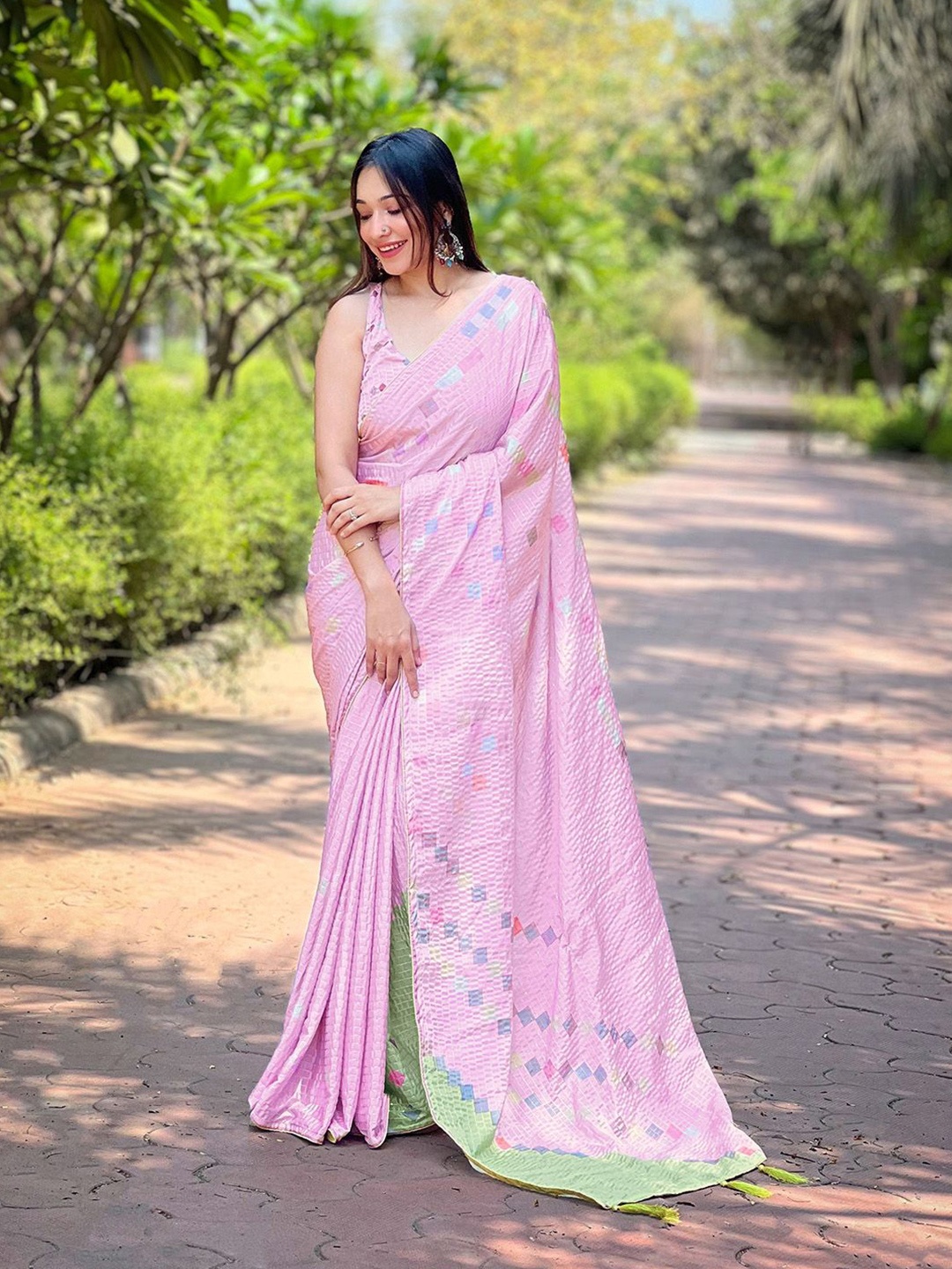

Ishin Embellished Sequinned Satin Saree, Pink