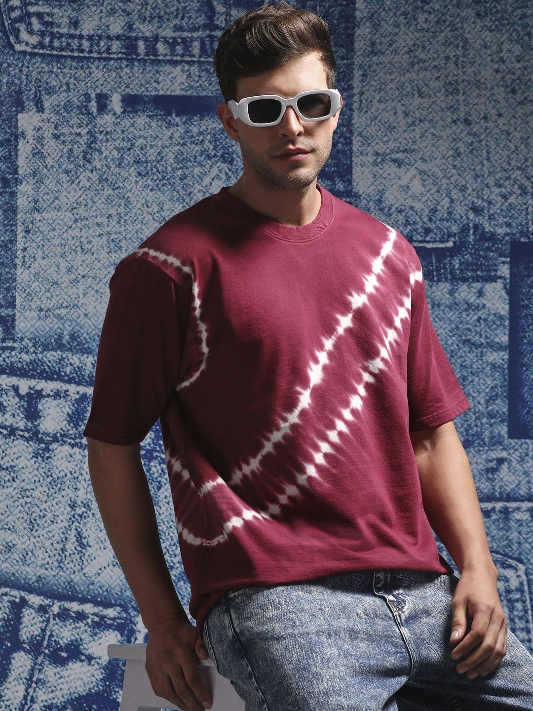 

Henceforth Men Drop Shoulder Sleeves Tie and Dyed Cotton Oversized T-shirt, Maroon