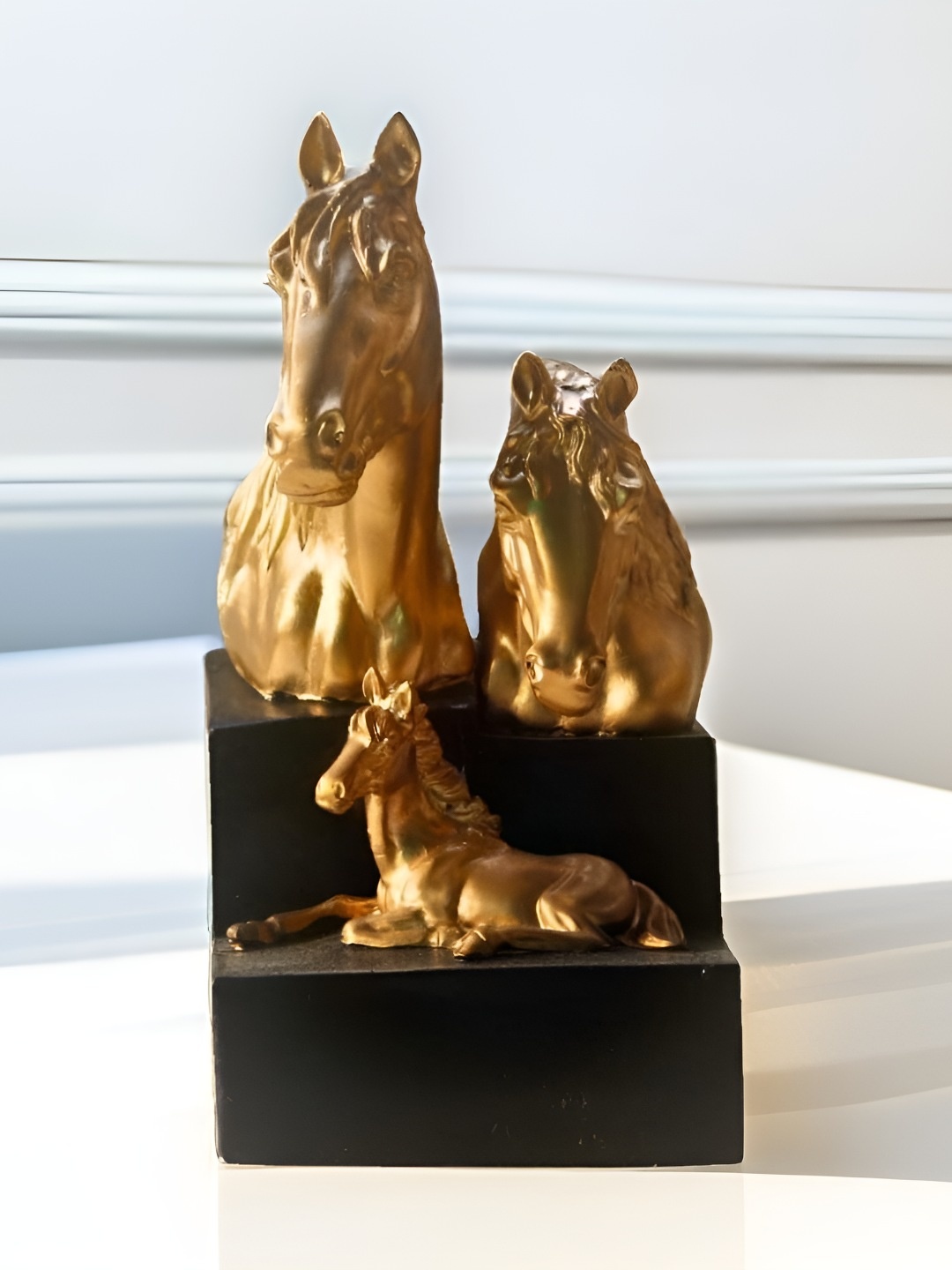 

BECKON VENTURE Gold Toned Horses Curio Showpiece