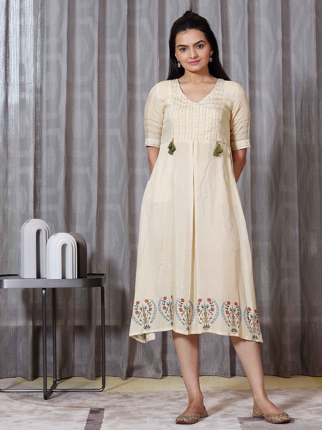 

SUKRUTI DESIGN Ethnic Motifs A-Line Midi Dress, Beige