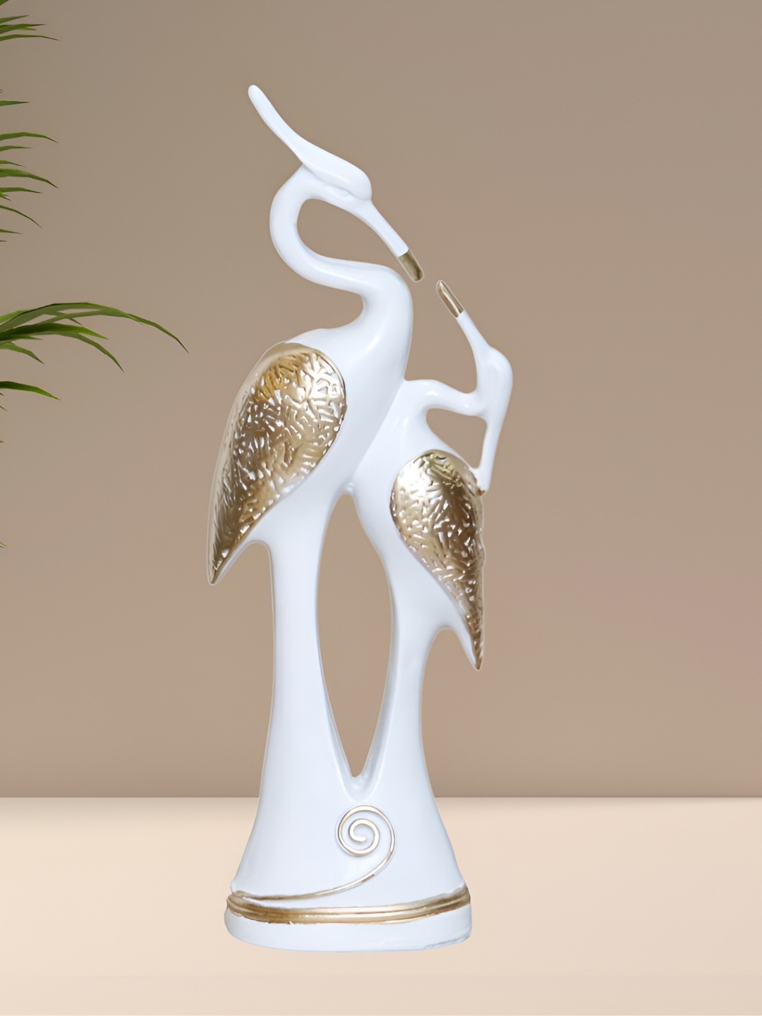 

BECKON VENTURE White & Gold-Toned Tiny Figurine Birds Showpiece