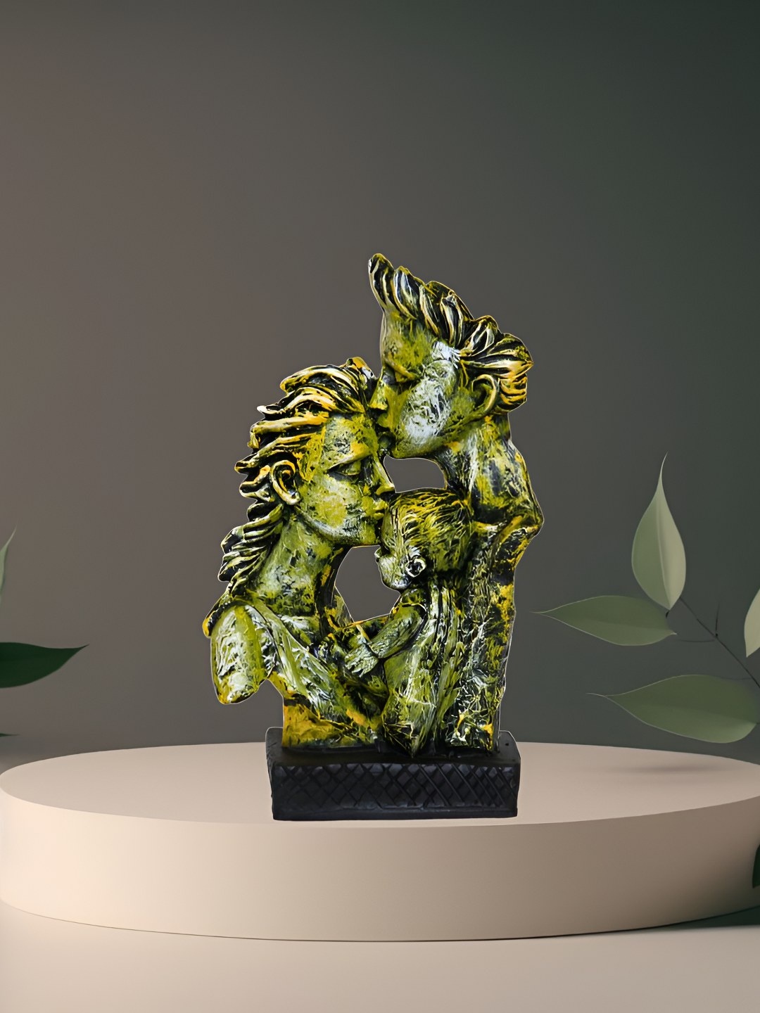 

BECKON VENTURE Green & Black Tiny Figurine Showpiece