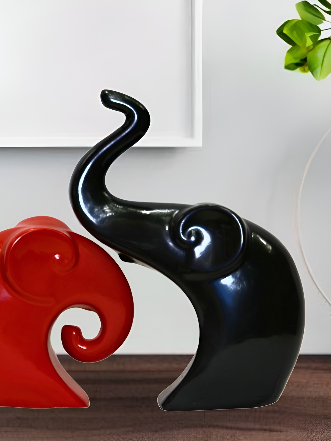 

BECKON VENTURE Black 2 Pieces Elephant with Baby Showpiece