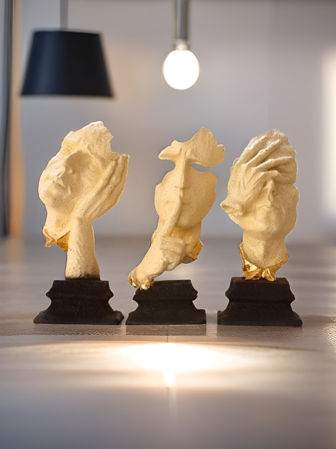

BECKON VENTURE Beige 3 Pieces Antique Face Showpiece