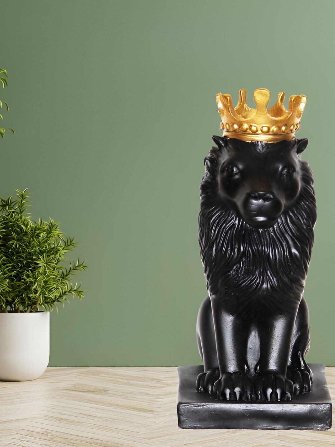 

BECKON VENTURE Black Figurine Lion Showpiece