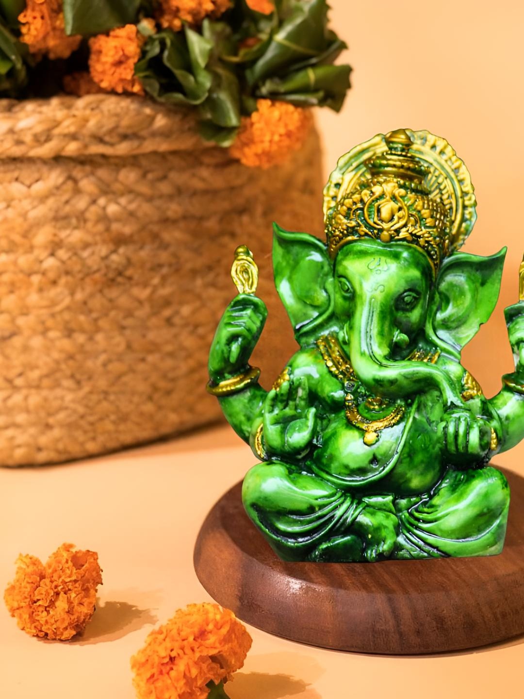 

BECKON VENTURE Green Religious Idol Showpiece