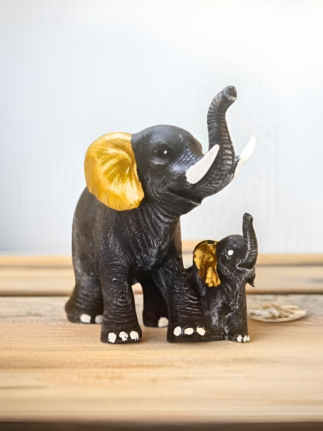 

BECKON VENTURE Gold Toned & Black Animals Figurine Showpiece