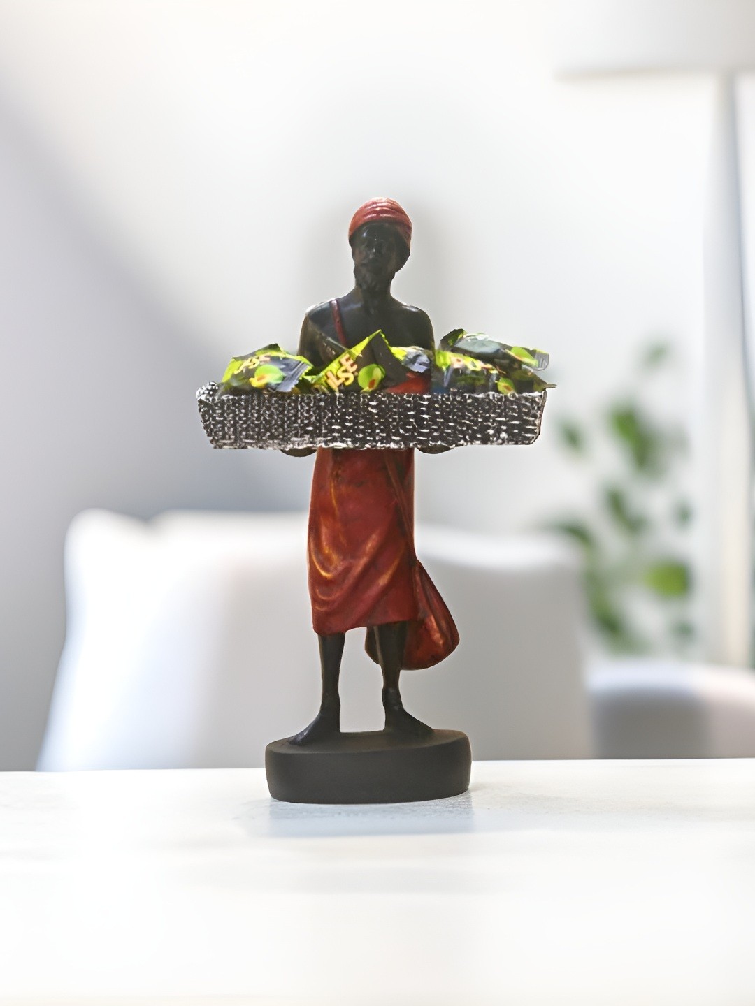 

BECKON VENTURE Black & Brown Medium Figurine Showpiece