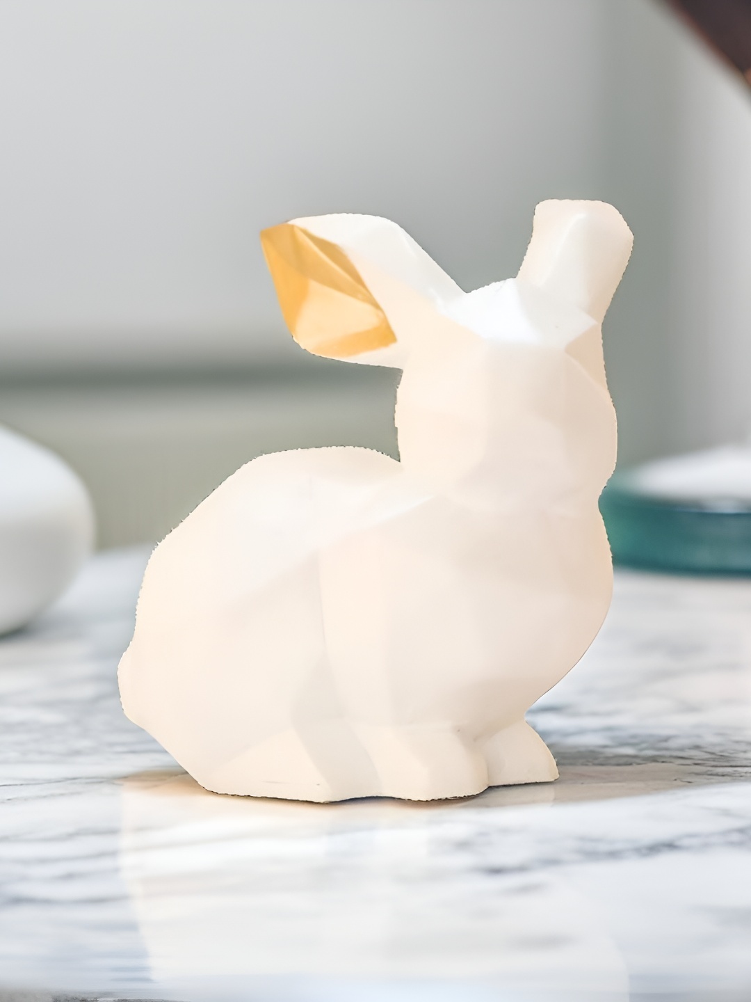 

BECKON VENTURE White Rabbit Figurine Showpiece