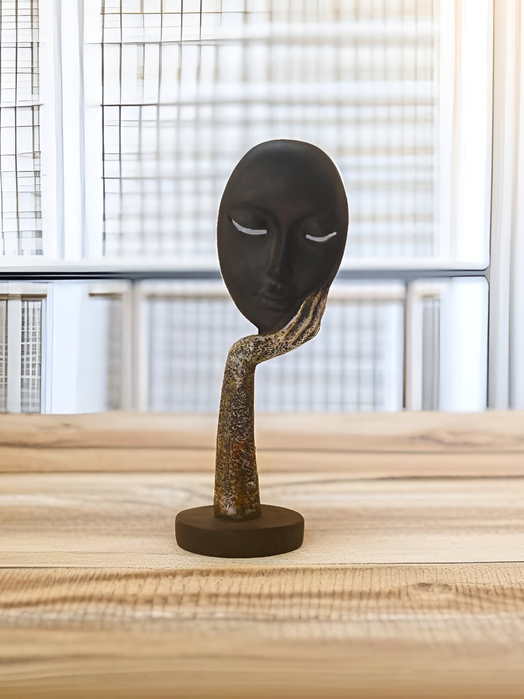 

BECKON VENTURE Black Medium Figurine Showpiece