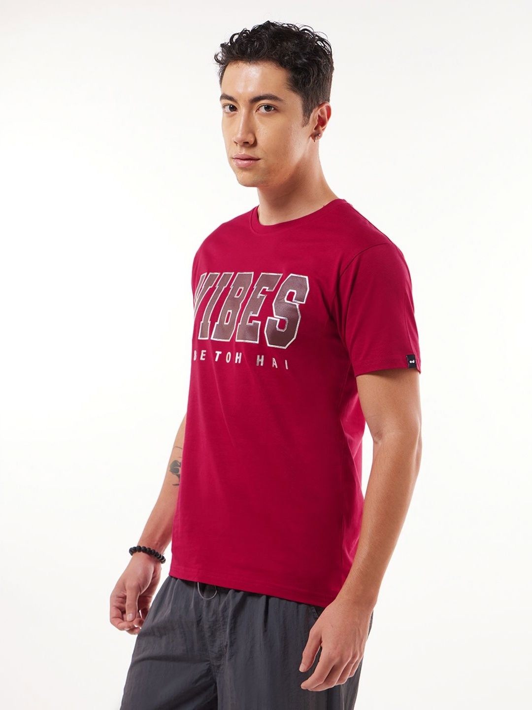 Bewakoof Men Typography Printed Round Neck Pure Cotton T-shirt, Red