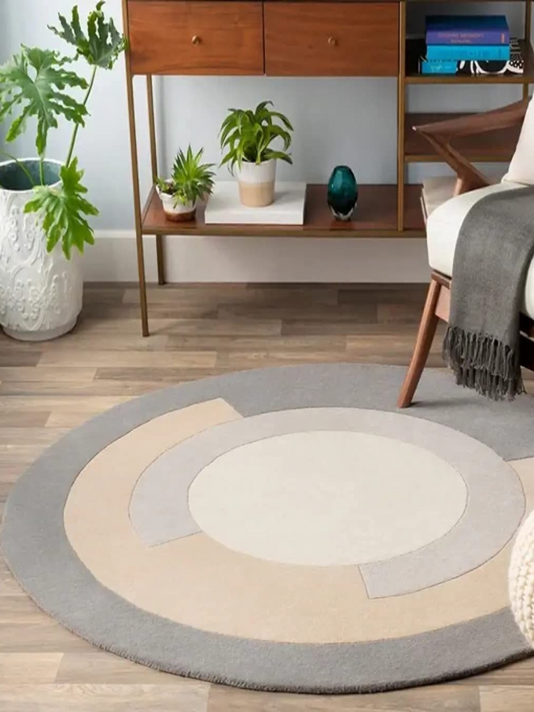 

Safiya Carpet Beige & Grey Geometric Woollen Carpets