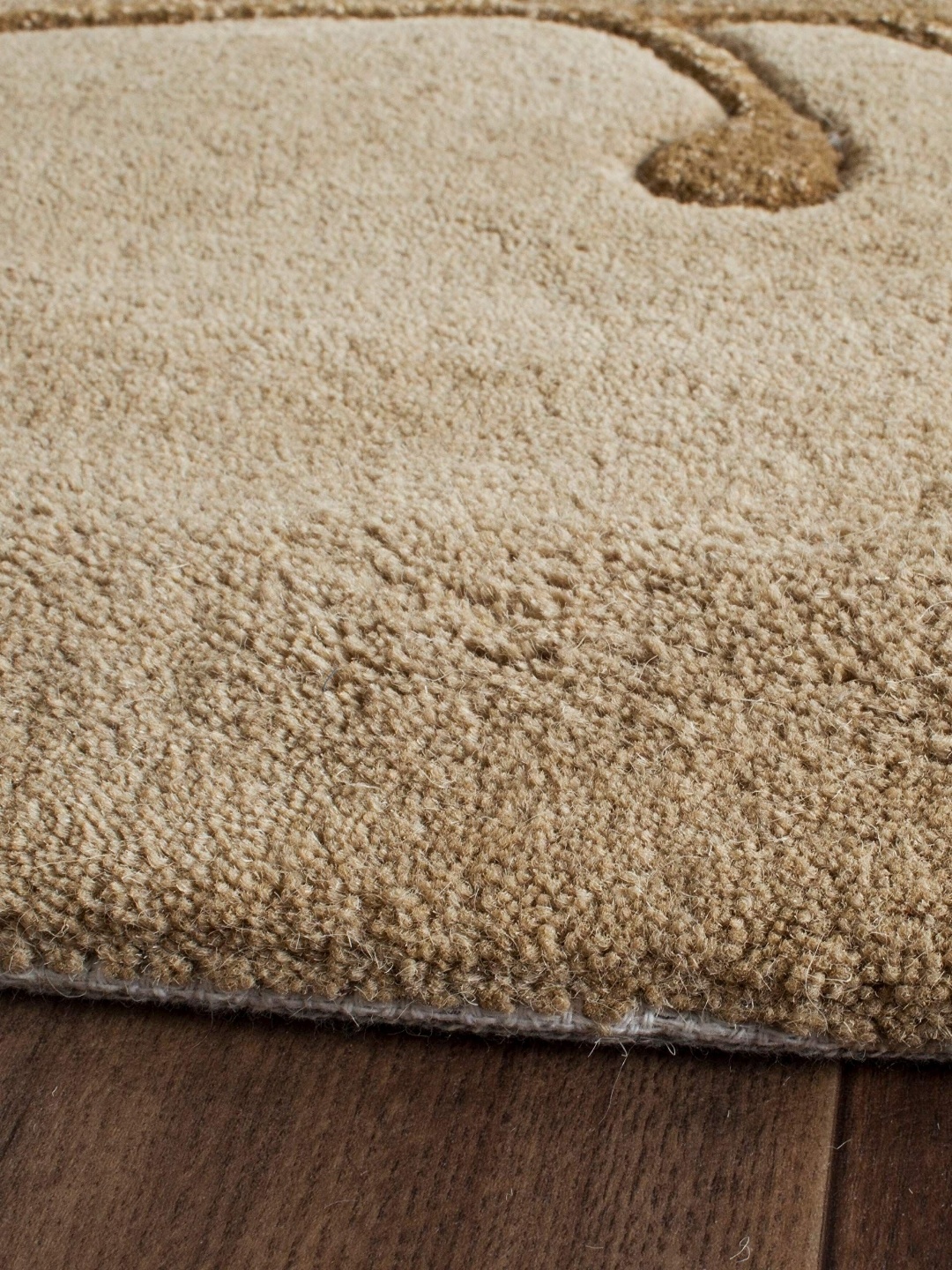 

Safiya Carpet Beige & White Floral Round Woollen Carpets