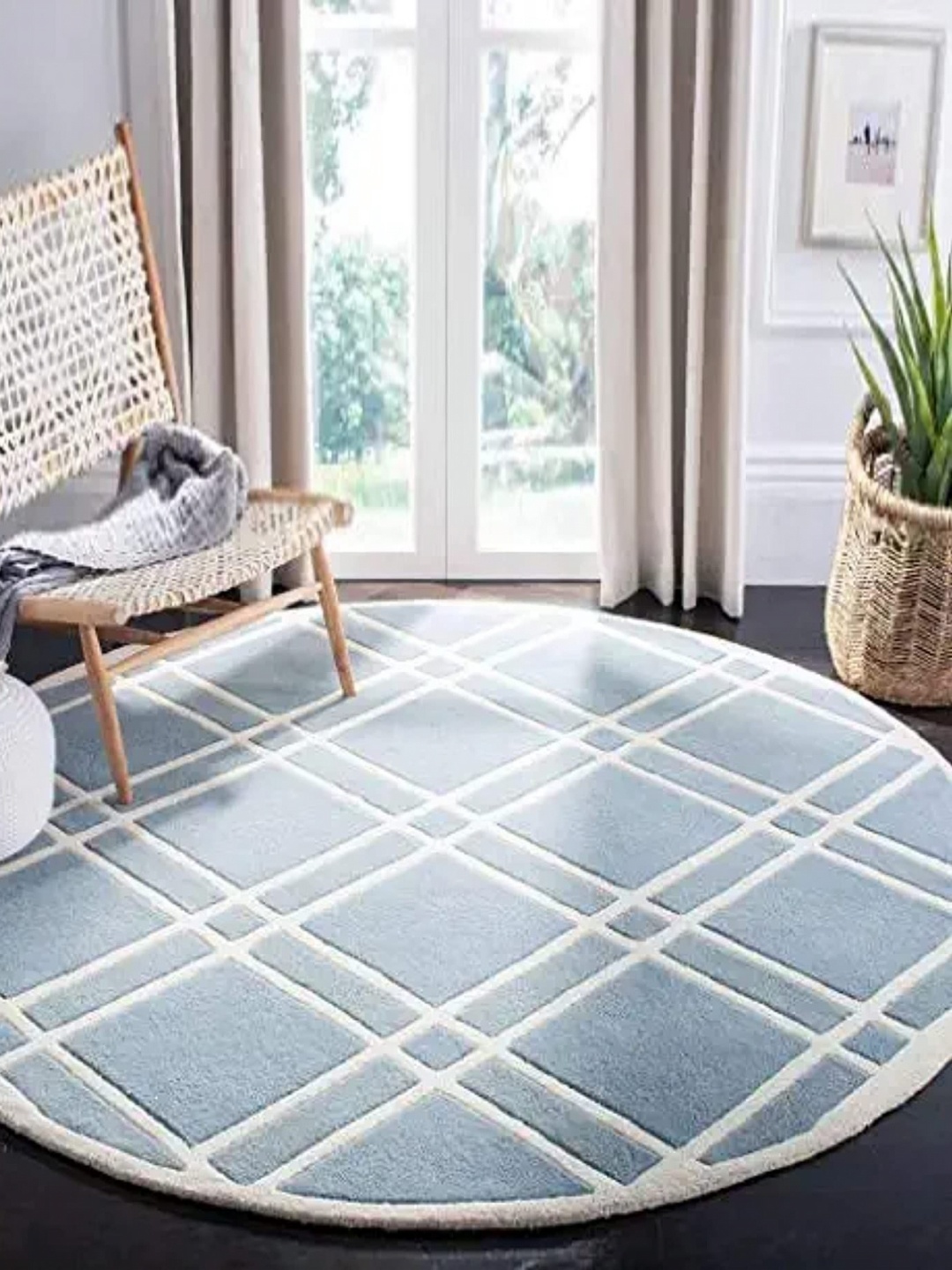 

Safiya Carpet Blue & White Geometric Hand-Tufted Woollen Carpets