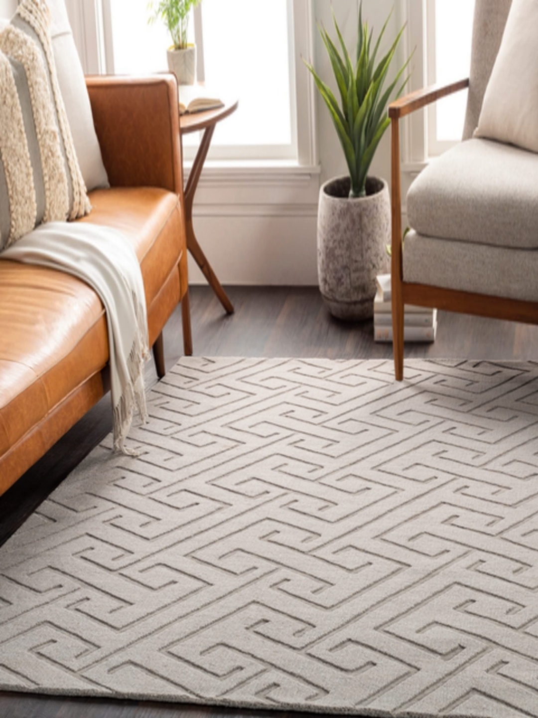 

Safiya Carpet Beige Geometric Hand-Tufted Woollen Carpets
