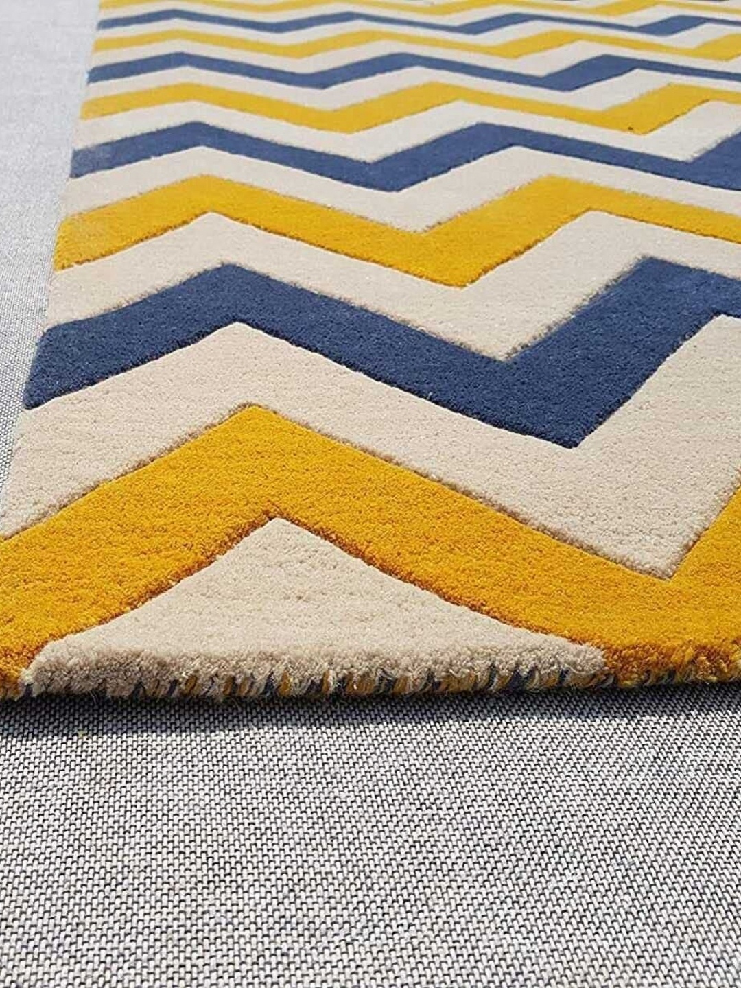 

Safiya Carpet Yellow & White Geometric Hand Tufted Woollen Carpet