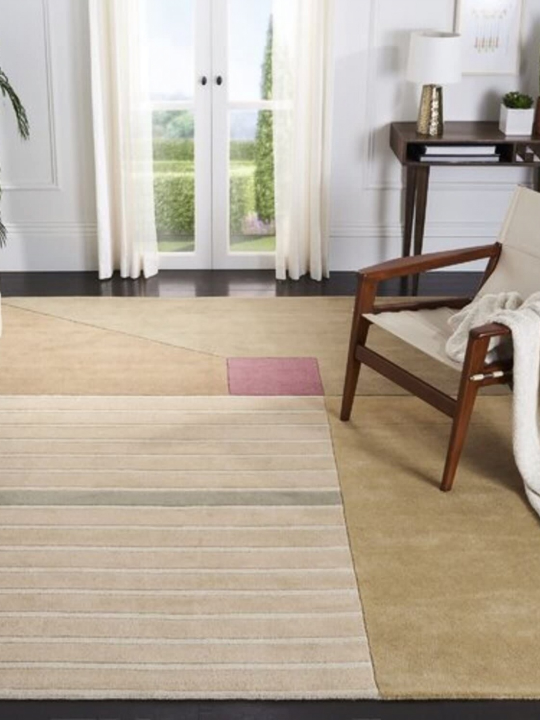 

Safiya Carpet Beige & Green Geometric Hand-Tufted Woollen Carpet