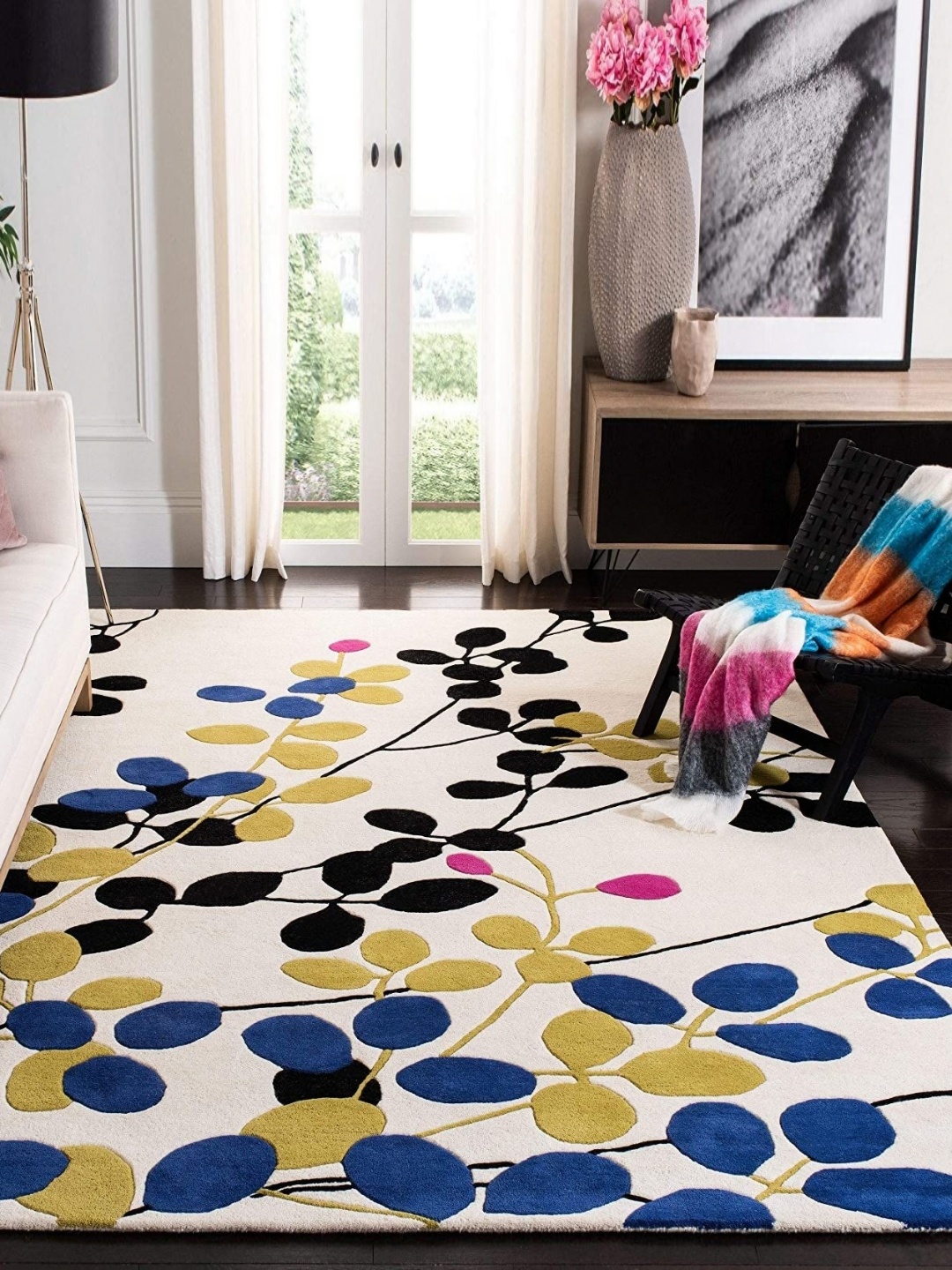 

Safiya Carpet White Floral Hand-Tufted Woollen Carpets