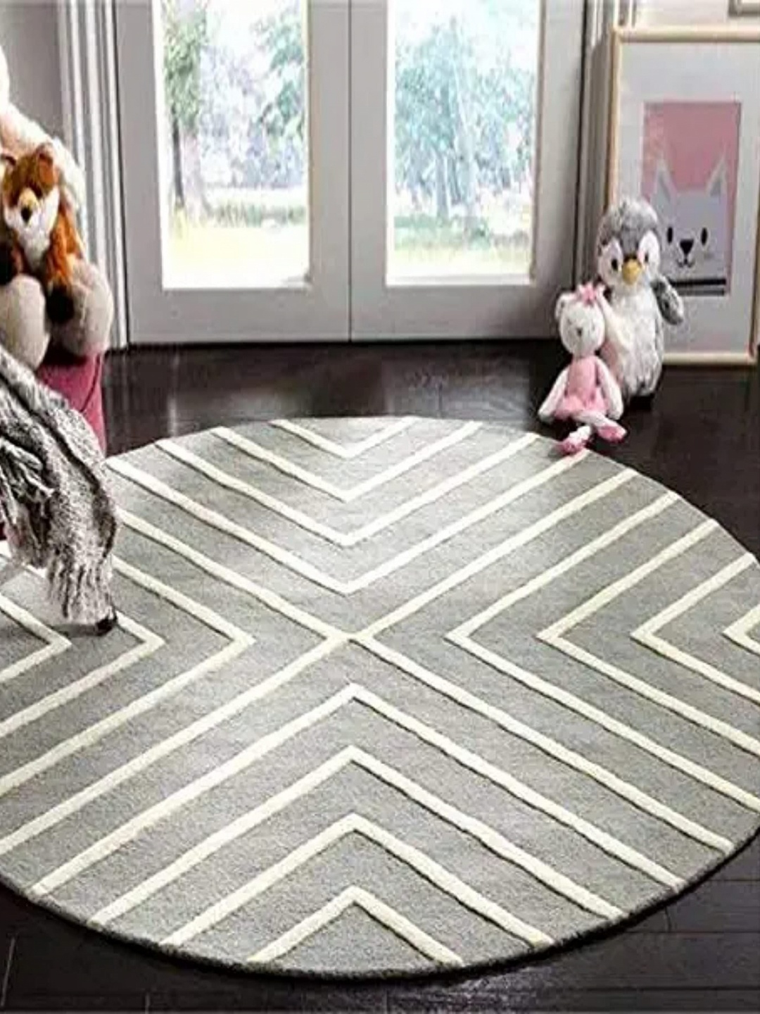 

Safiya Carpet Grey & White Geometric Woollen Carpets