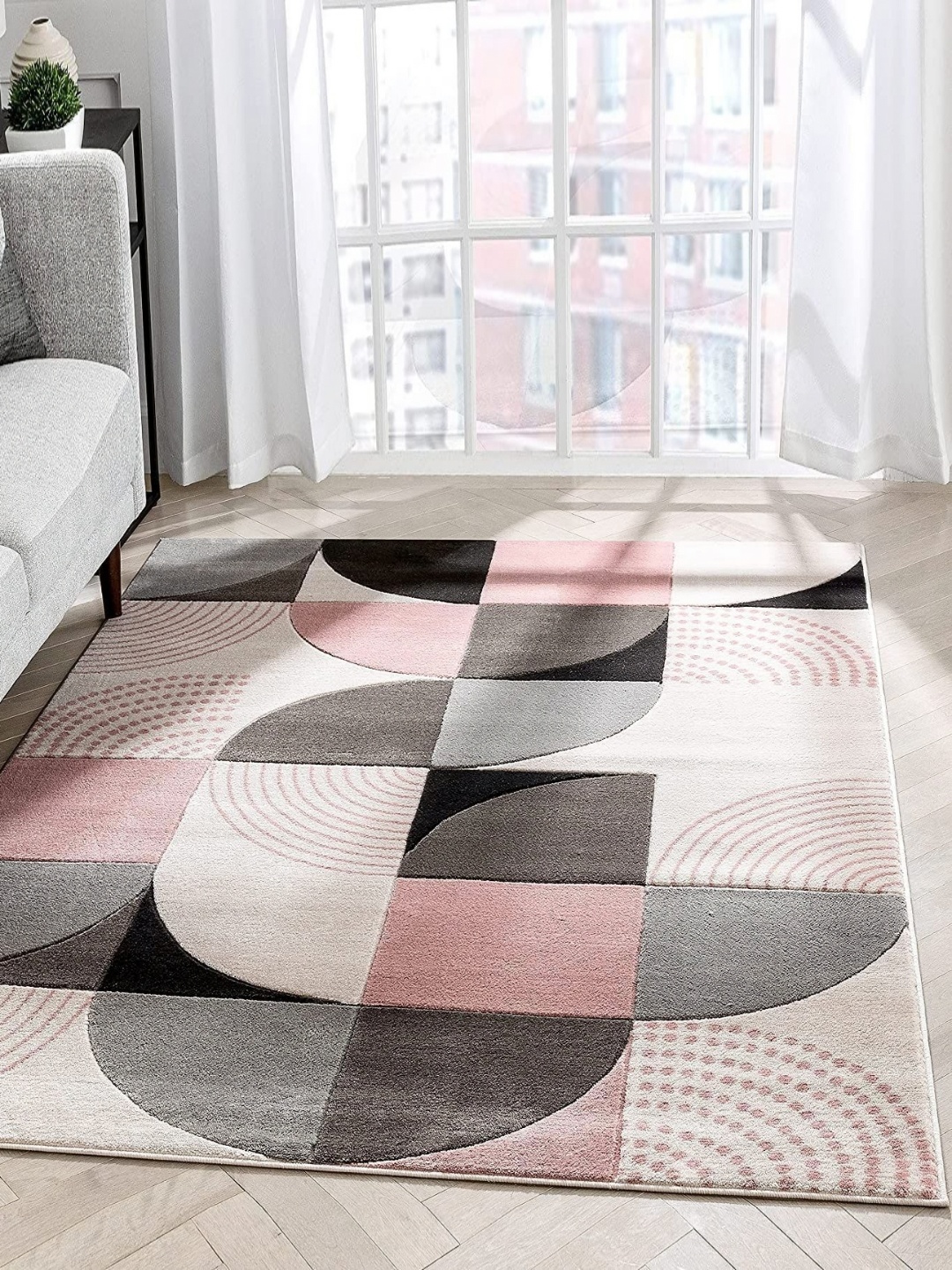 

Safiya Carpet White & Grey Geometric Printed Hand Tufted Woollen Carpet