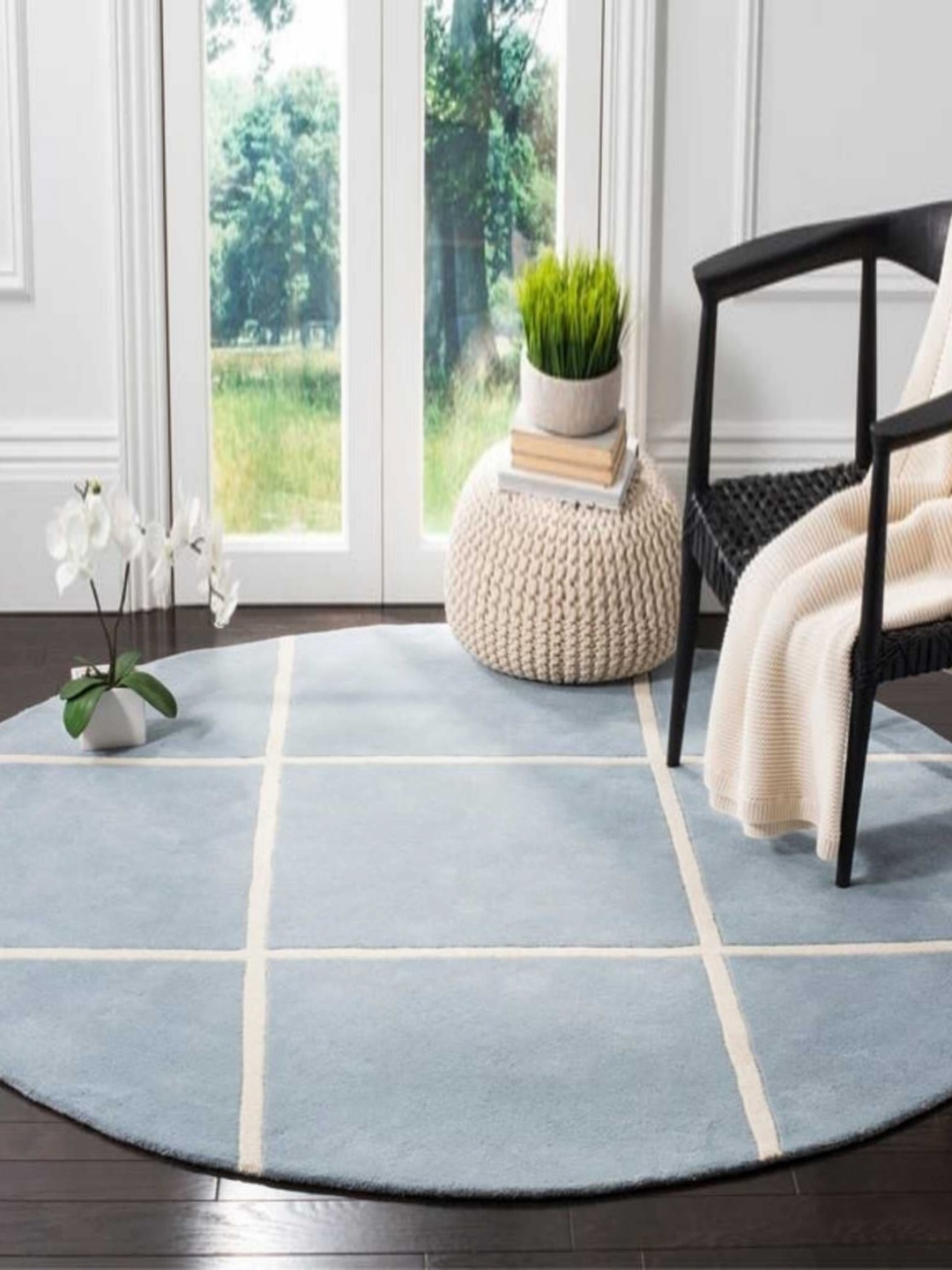 

Safiya Carpet Blue & White Geometric Printed Hand-Tufted Woollen Carpet