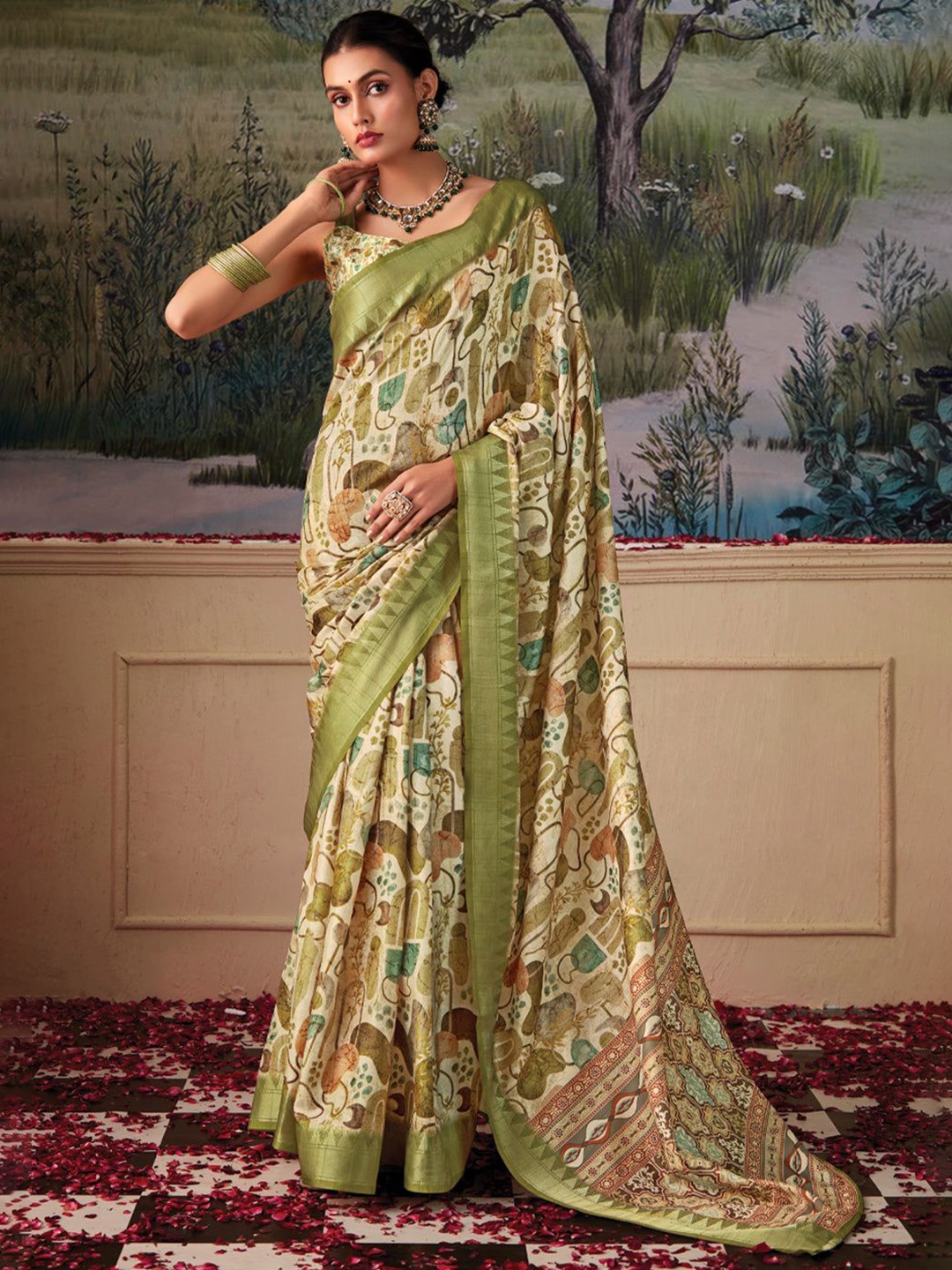 

MySilkLove Zari Woven Border Printed Saree, Green