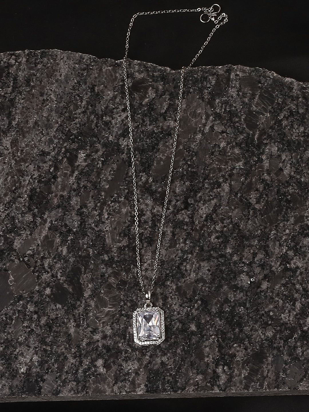 

Niska Square Crystal Pendant, Transparent