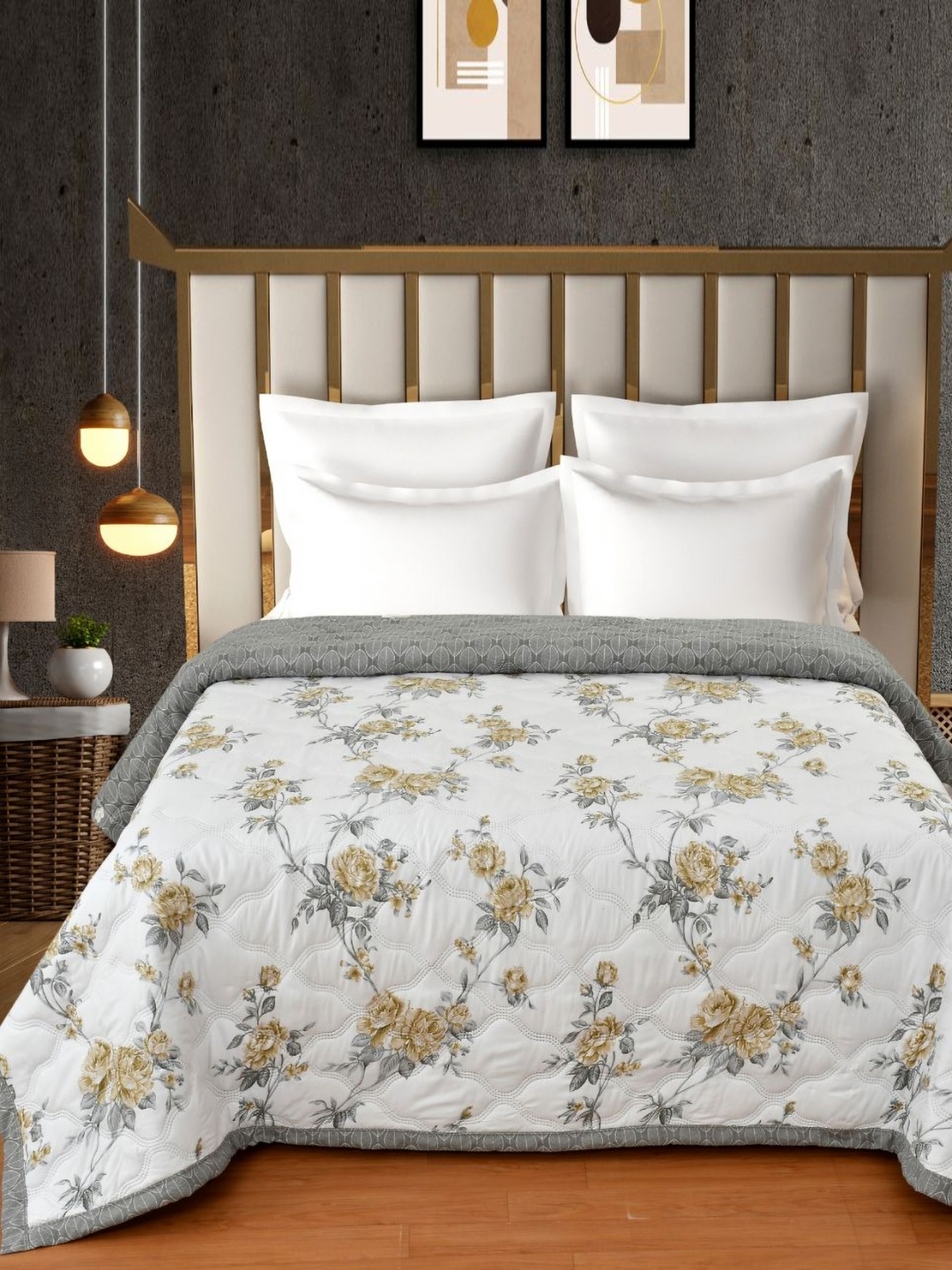 

Florida White & Grey Floral Printed Reversible Double Bed Comforter
