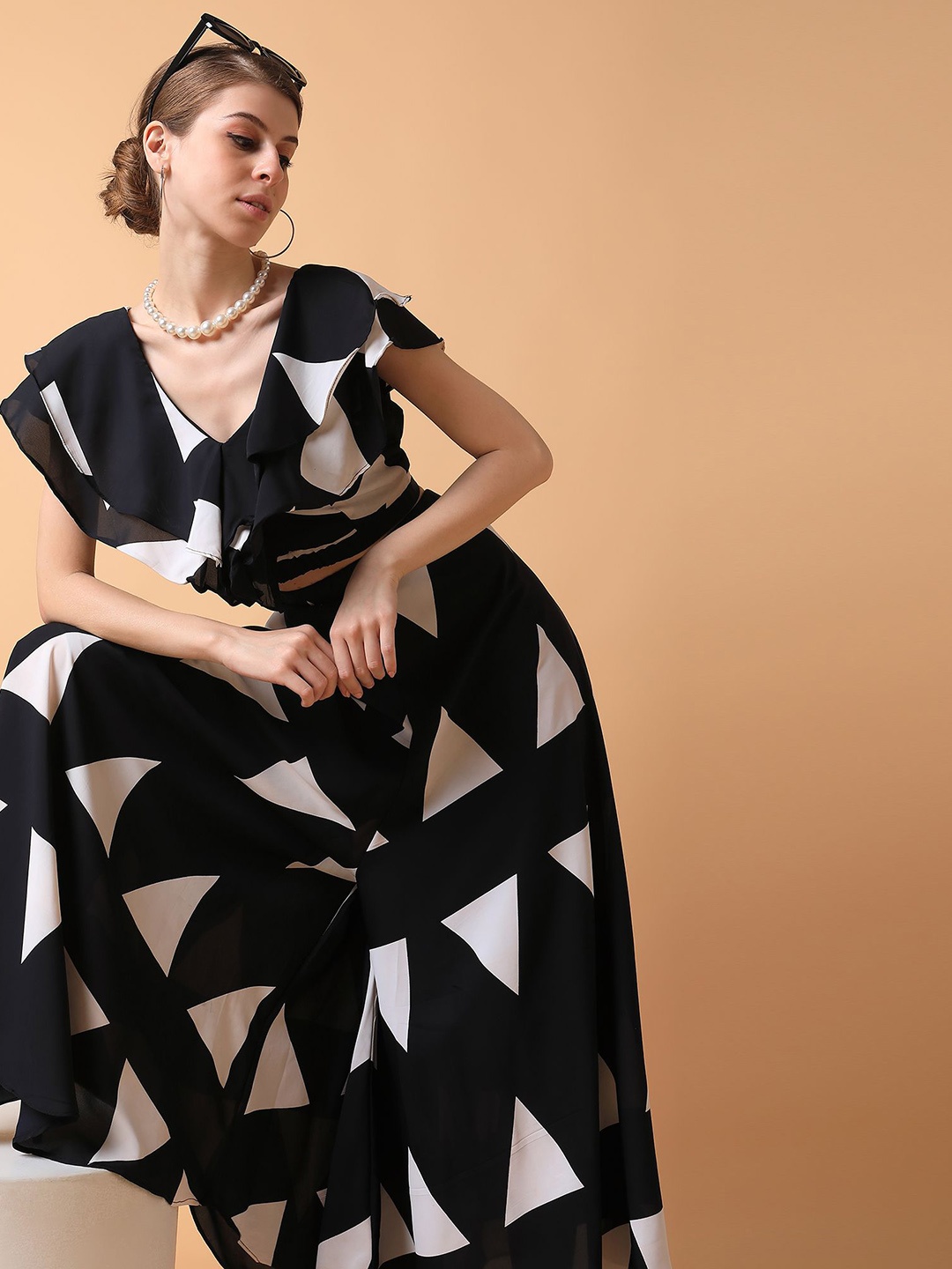 

SHOWOFF Geometric Printed Flared Sleeves Top & Palazzo, Black