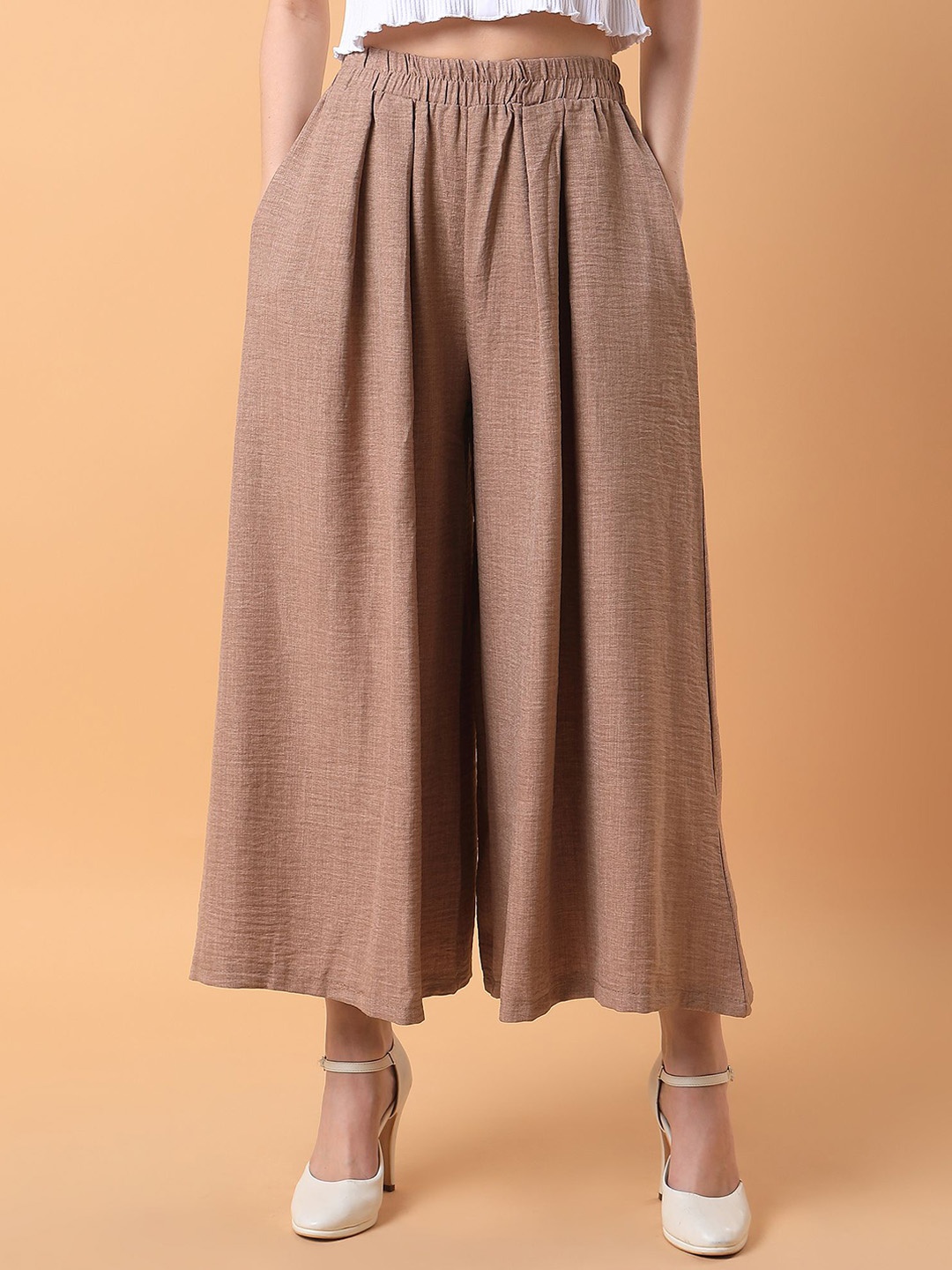 

SHOWOFF Women Comfort Loose Fit Pleated Trousers, Beige