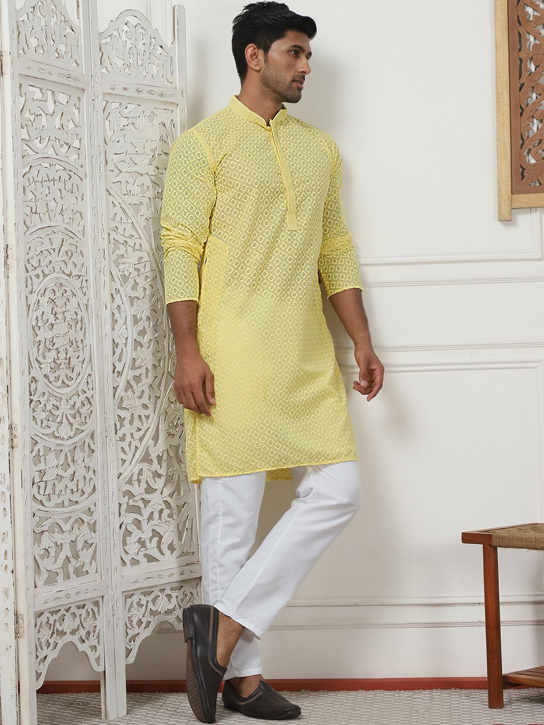 

Jompers Embroidered Straight Chikankari Pure Cotton Kurta with Pyjamas, Yellow