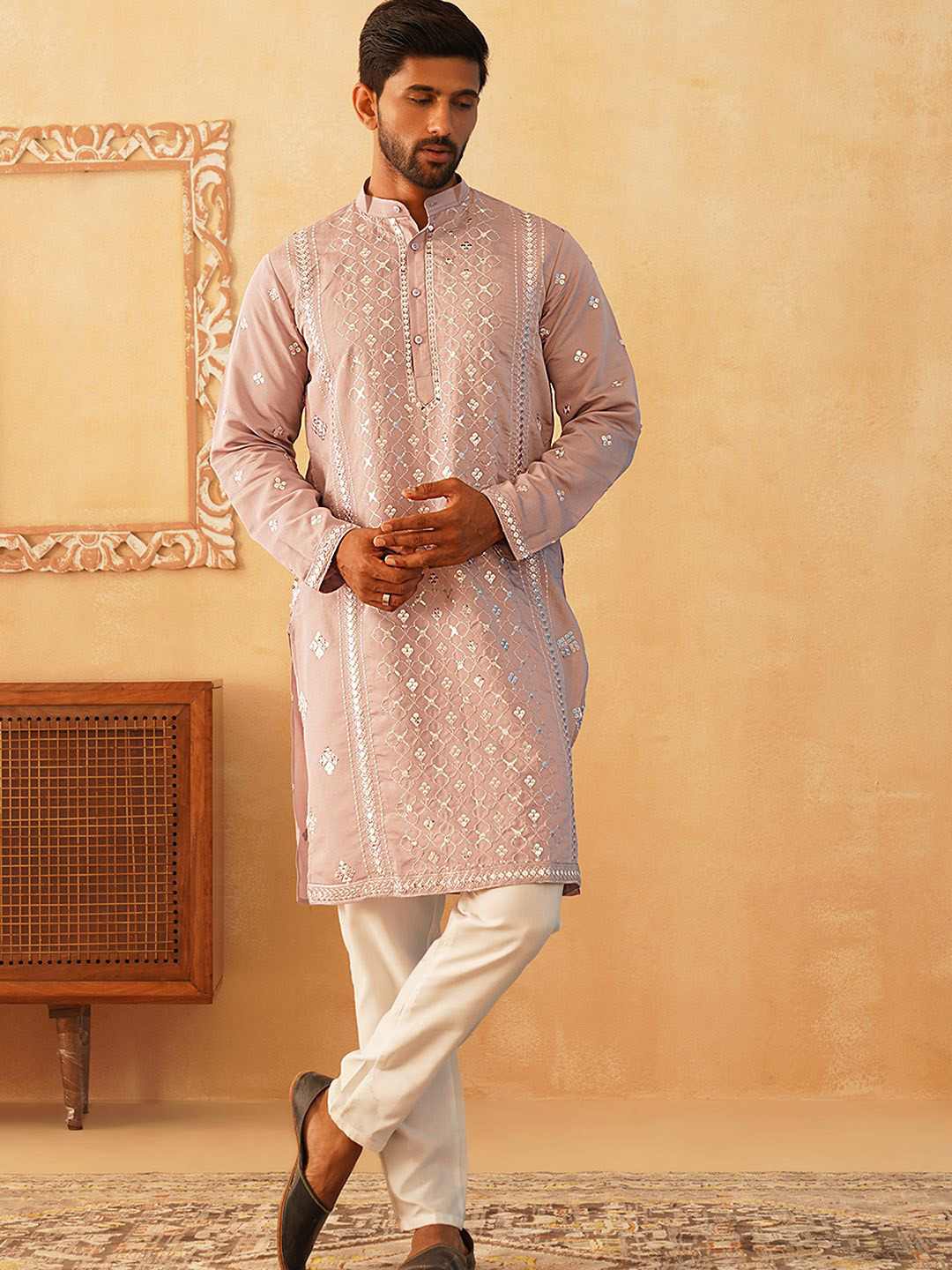 

Jompers Ethnic Motifs Embroidered Straight Sequinned Kurta with Pyjamas, Peach